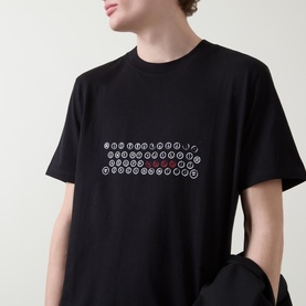 Deyss Logo Graphic T-Shirt