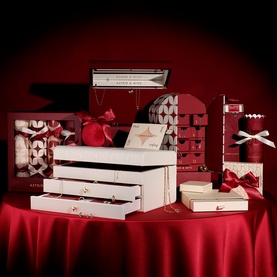 Four-Pack Stud Earrings Cracker Set