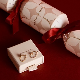 Four-Pack Stud Earrings Cracker Set