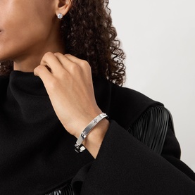 Spade Flower Hinged Bangle