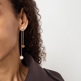Spade Flower Pearl Chain Linear Earrings