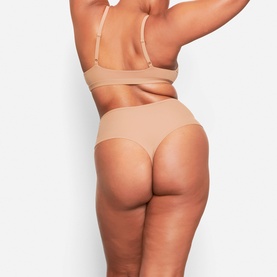 High-Waisted Thong Sienna