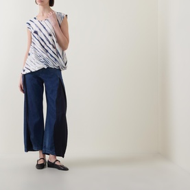Howl Low-Rise Barrel Leg Jeans