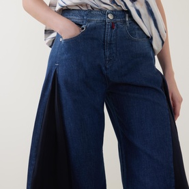 Howl Low-Rise Barrel Leg Jeans
