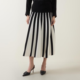 Fandelion Two-Tone Pleated Skirt