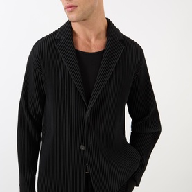 Pleated Single-Breasted Blazer