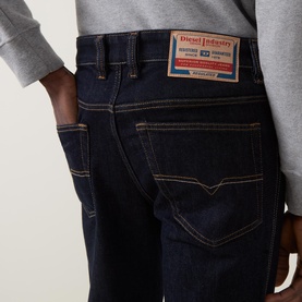 1993 D-VYL Slim Leg Jeans