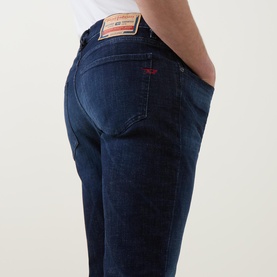 2019 D-Strukt Slim Leg Jeans