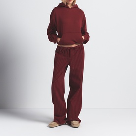 Classic Pullover Hoodie Merlot