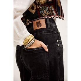 Noel Wide-Leg Jeans