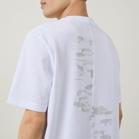 Globe Back Graphic Logo T-Shirt