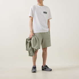 Derlyns Back Graphic Logo T-Shirt