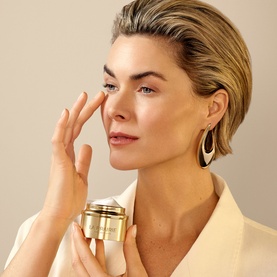 Pure Gold Radiance Eye Cream