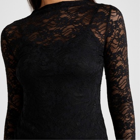 Floral Lace Long-Sleeved Top