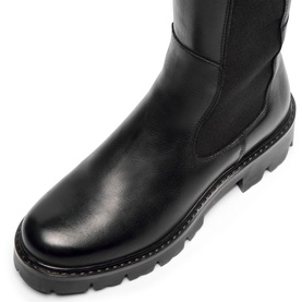 Diva Leather Knee-High Boots