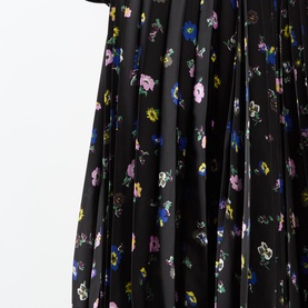 High-Rise Floral Pleated Skirt