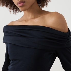 Porafo Off-The-Shoulder Top