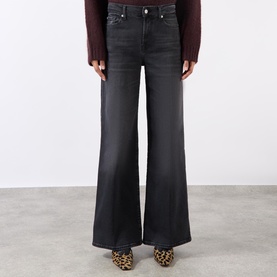 Lotta High-Rise Wide Leg Jeans