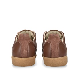 Replica Trainers