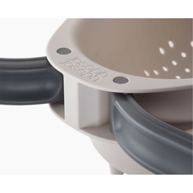 Droplet Compact Colander with Folding Handles