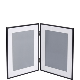 Fine Black Double-Hinged Frame &ndash; 5x7&rdquo;