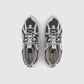 1906 Trainers
