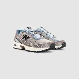 740 V2 Trainers