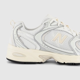 MR530 Trainers