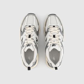 MR530 Trainers