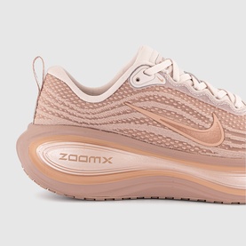 Nike Vomero Plus Trainers