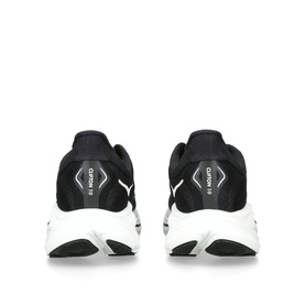Clifton 10 Trainers