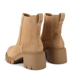 True Chelsea Boots