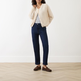 Le Sleek Straight Leg Jeans