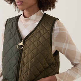 Heslerton Logo Quilted Gilet