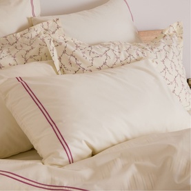 180 Thread Count Evelyn Buttermilk Pink Rolenio Pillowcase Set
