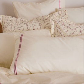 180 Thread Count Evelyn Buttermilk Pink Rolenio Pillowcase Set