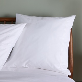 180 Thread Count Evelyn White Square Rolenio Pillowcase