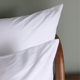 180 Thread Count Evelyn White Square Rolenio Pillowcase
