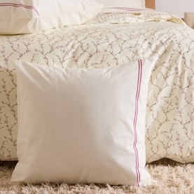 180 Thread Count Evelyn Buttermilk Square Pink Rolenio Pillowcase