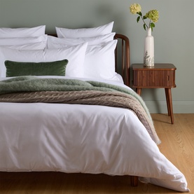 180 Thread Count Evelyn White Duvet Cover Set