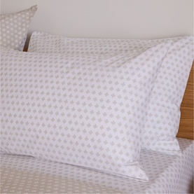 300 Thread Count Mia White Standard Pillowcase Pair
