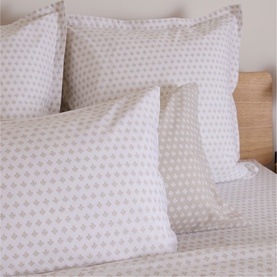 300 Thread Count Mia White Standard Pillowcase Pair
