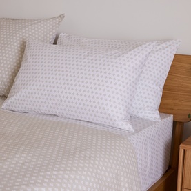 300 Thread Count Mia White Standard Pillowcase Pair