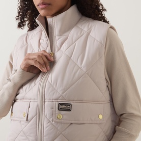 Nia Logo Quilted Gilet