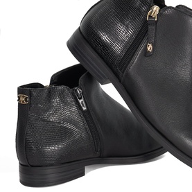 Poleyn Ankle Boots