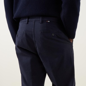 Twill Slim Leg Casual Chinos