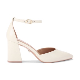 Refined Wide Fit Courts