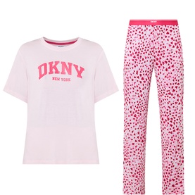 Logo T-Shirt & Heart Bottoms Pyjama Set