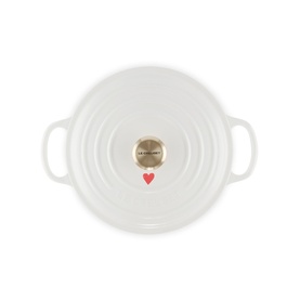 Signature Cast Iron Hearts Round Casserole 22cm