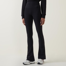 SPANXsmooth&trade; OnForm Micro Flare Leggings